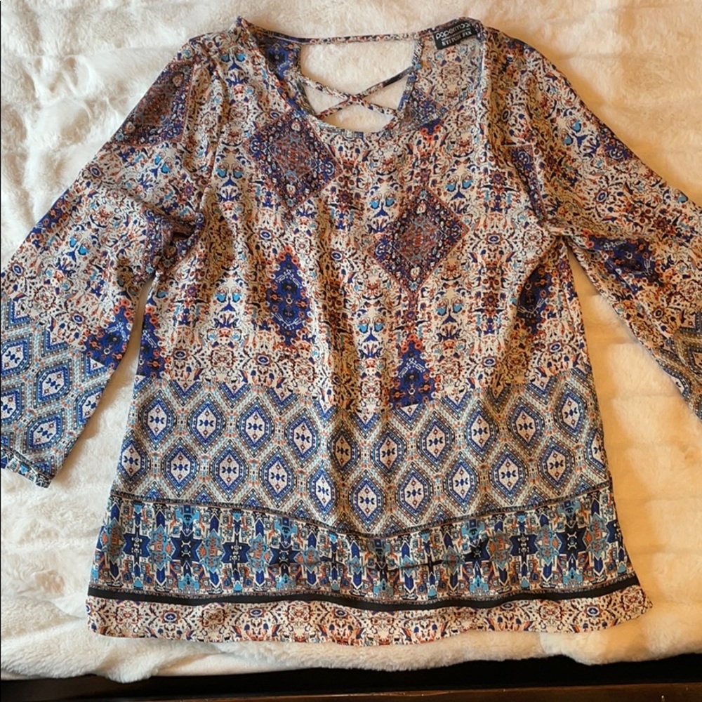 Women’s Medium top